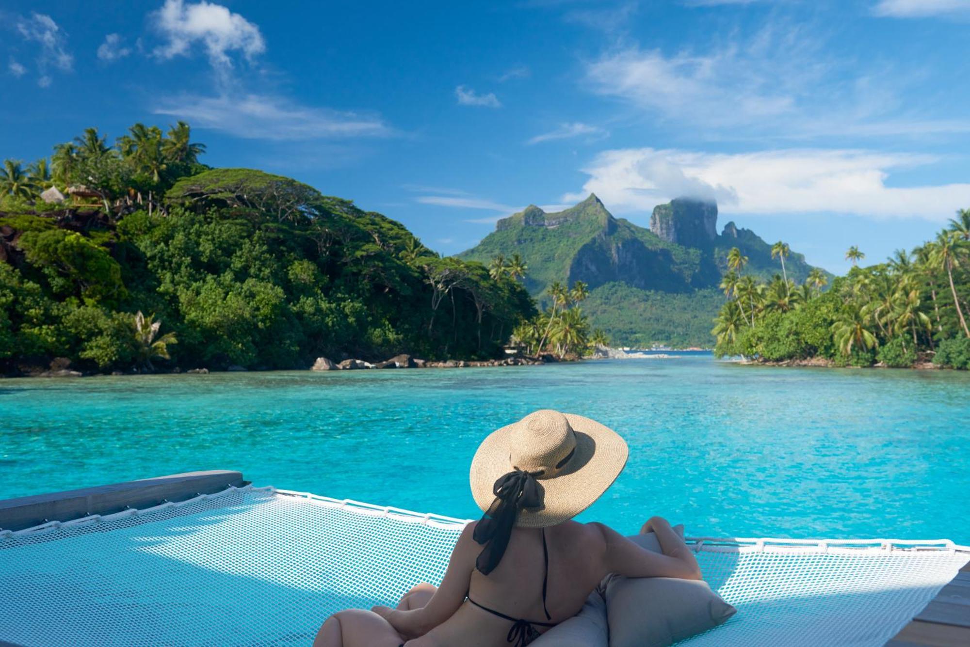 Conrad Bora Bora Nui Hotel Exterior photo