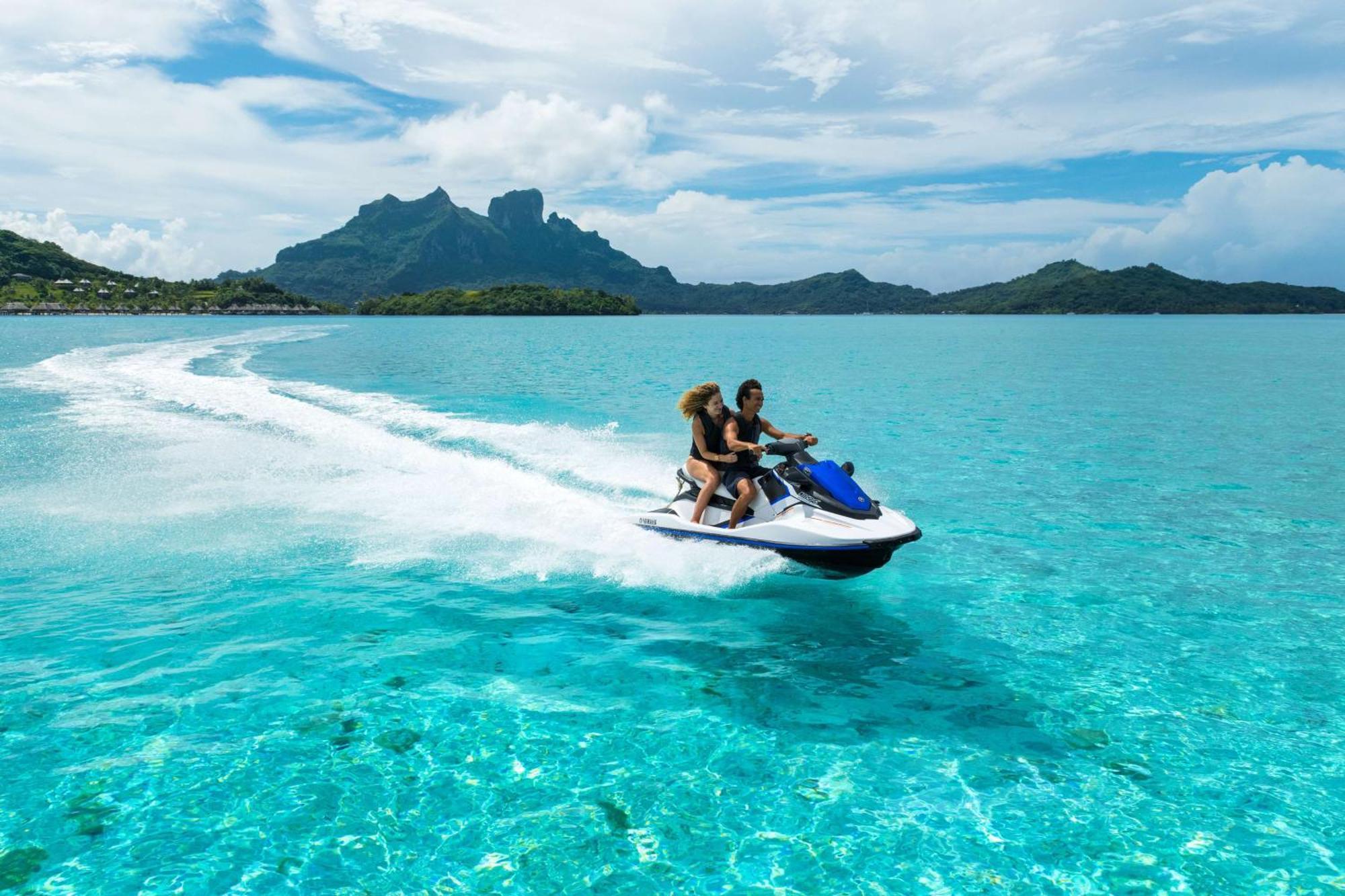 Conrad Bora Bora Nui Hotel Exterior photo