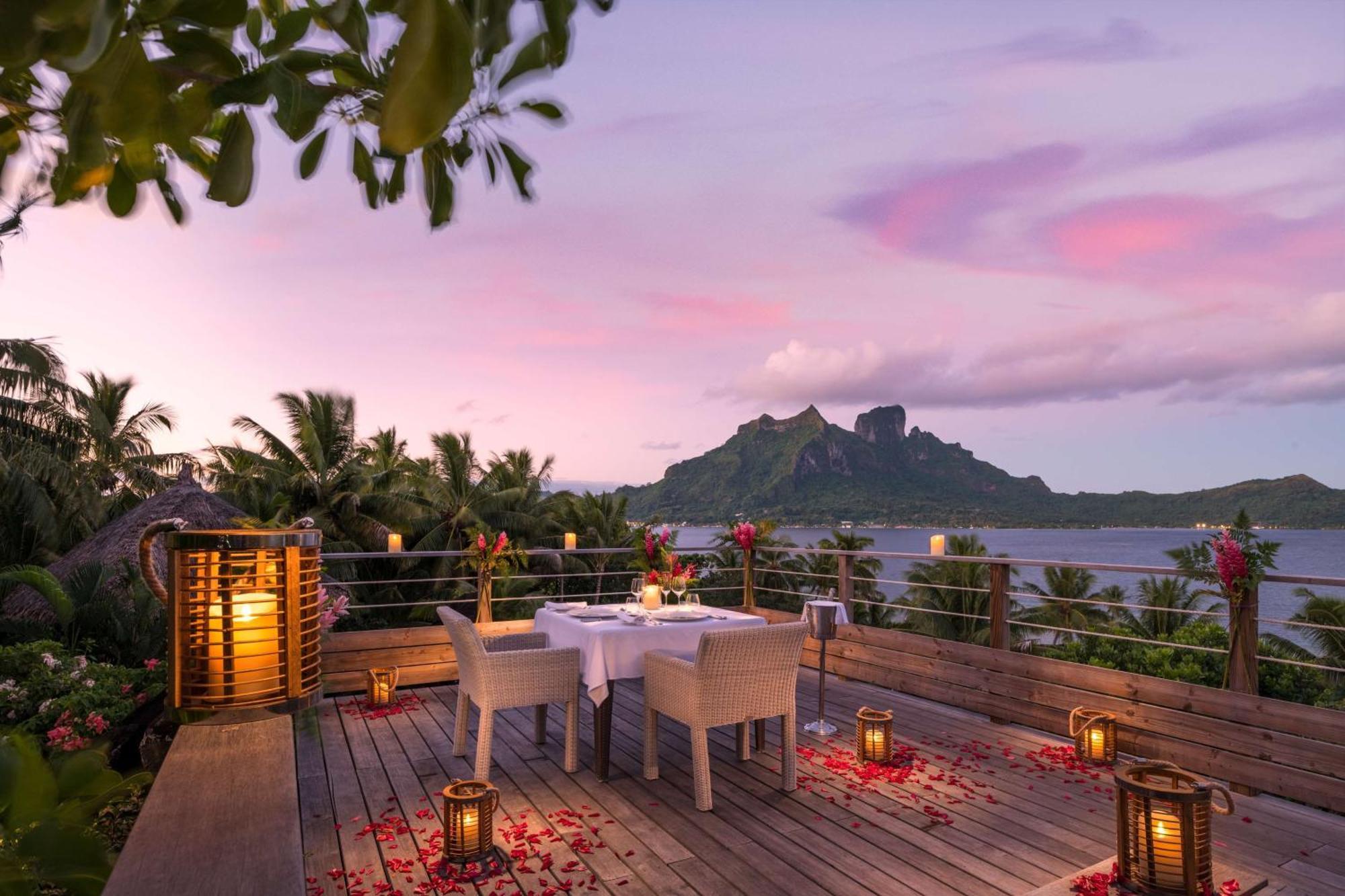 Conrad Bora Bora Nui Hotel Exterior photo