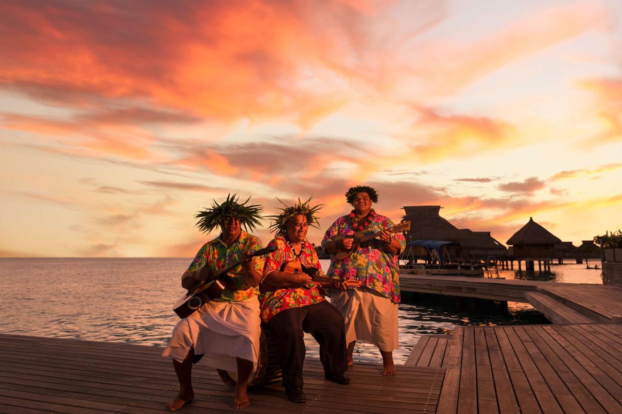 Conrad Bora Bora Nui Hotel Exterior photo